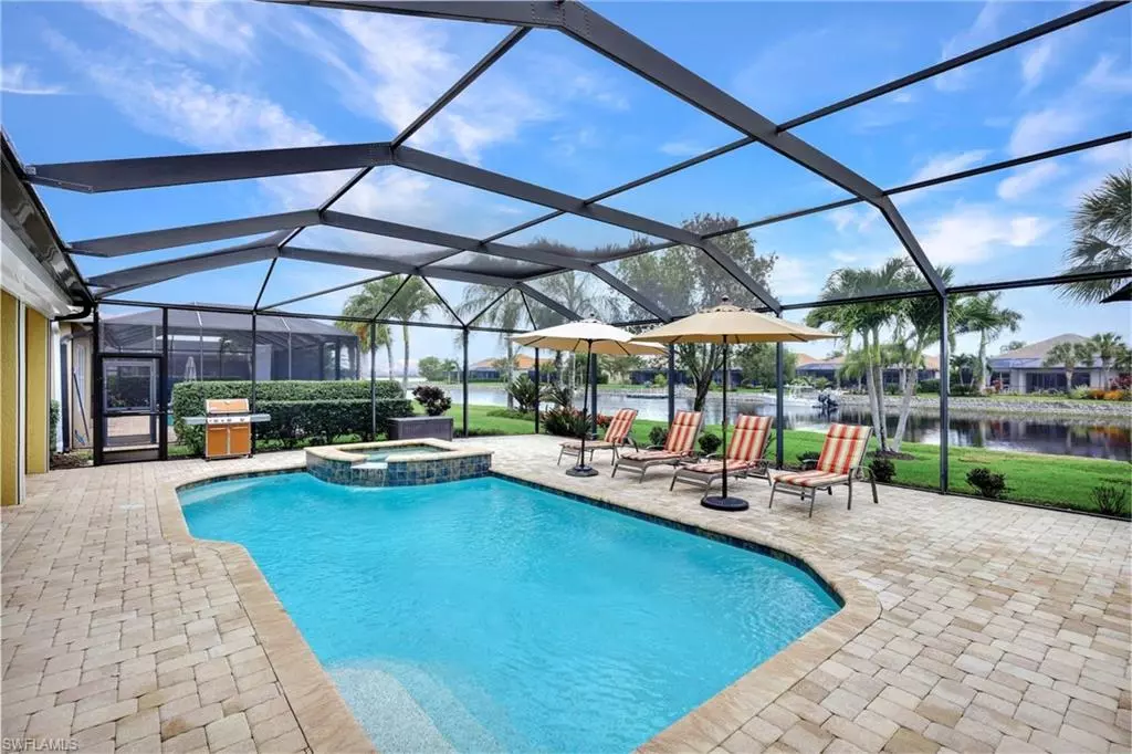 Naples, FL 34120,9111 Graphite CIR