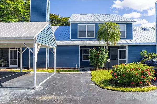 3317 Timberwood CIR, Naples, FL 34105