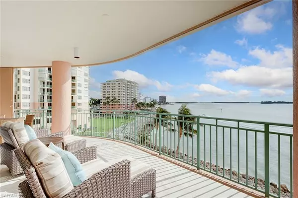 Marco Island, FL 34145,970 Cape Marco DR #401