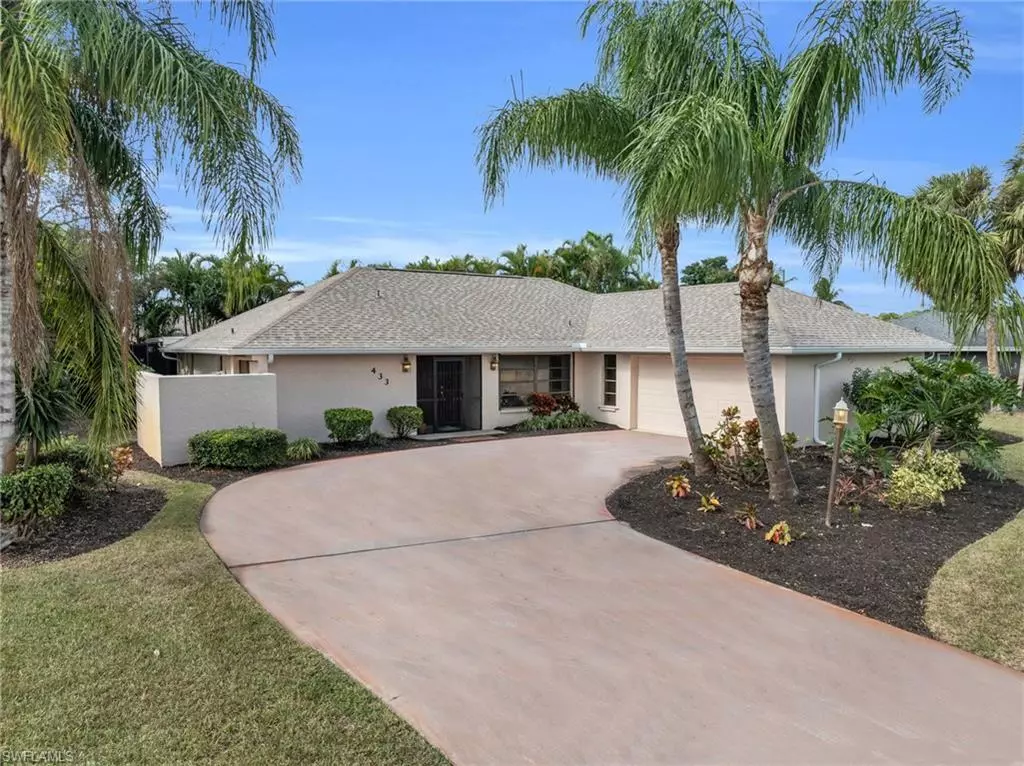 Naples, FL 34110,433 Golfview DR