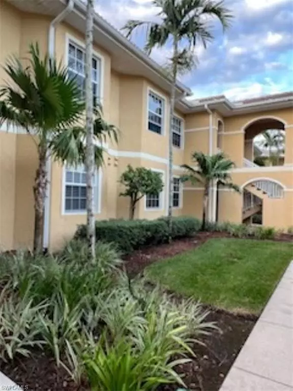 1096 Winding Pines CIR #102, Cape Coral, FL 33909