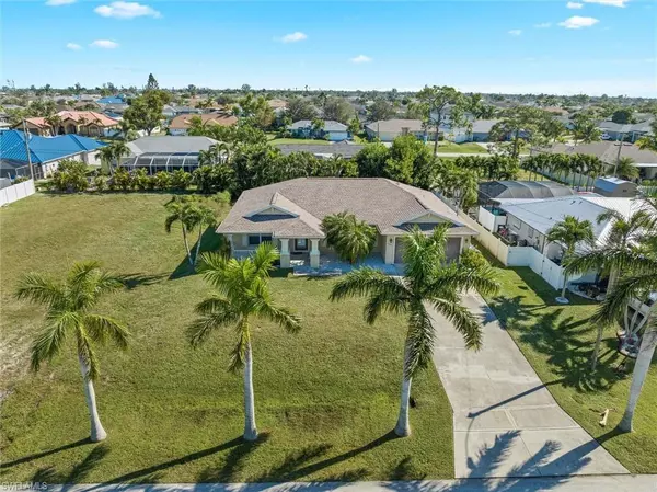 3007 SW 9th PL, Cape Coral, FL 33914