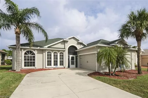 9346 Palm Island CIR, North Fort Myers, FL 33903