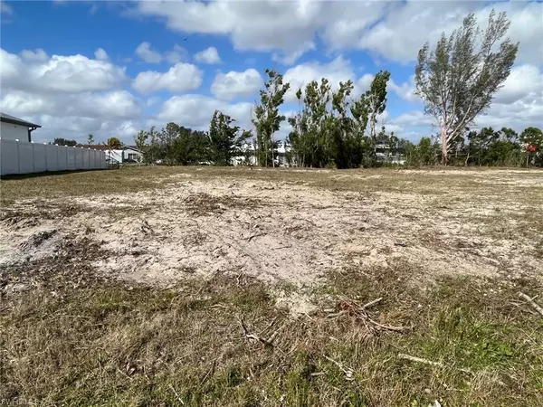 Cape Coral, FL 33991,17 SW 21st ST