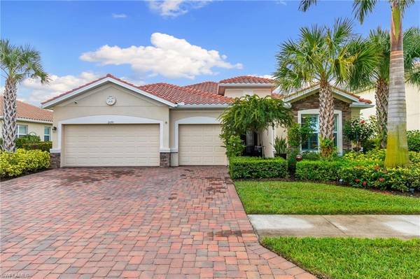 2091 Vermont LN, Naples, FL 34120