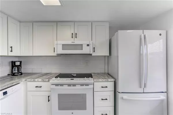 Bonita Springs, FL 34134,26300 Hickory BLVD #305