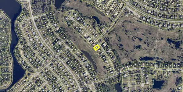 684 Mirror Lakes CT, Lehigh Acres, FL 33974