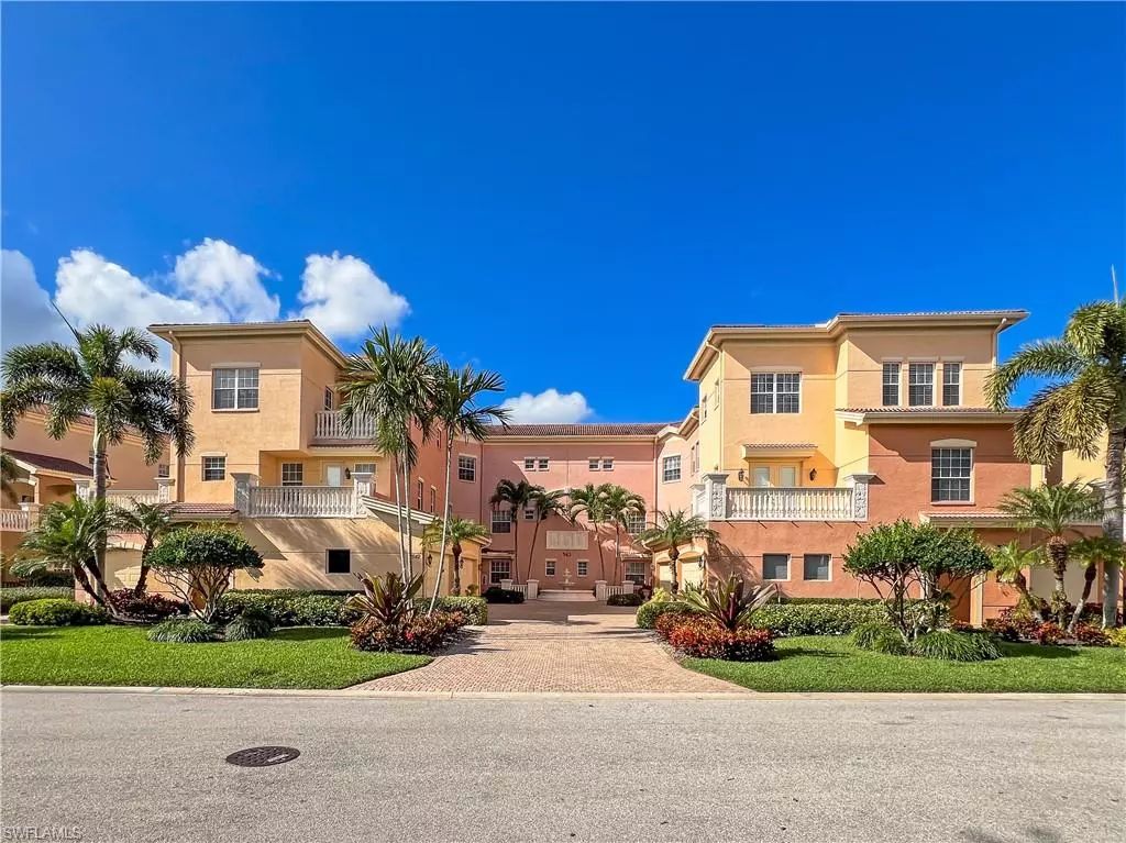 Naples, FL 34119,542 Avellino Isles CIR #10102