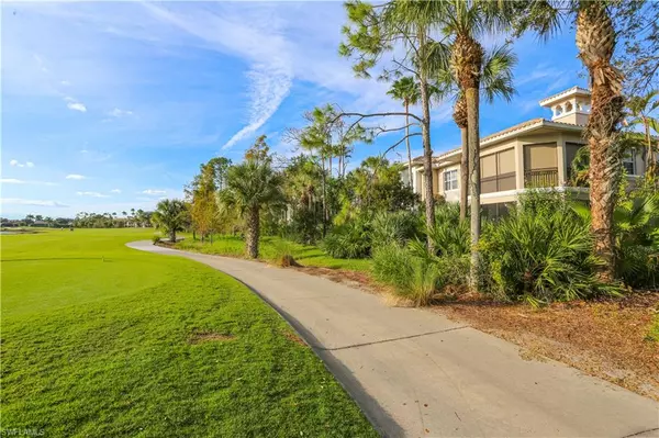 Naples, FL 34114,3930 Deer Crossing CT #3-103