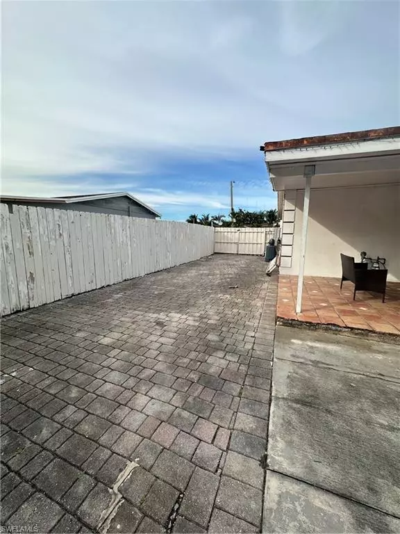 Miami Gardens, FL 33055,4040 NW 200th ST
