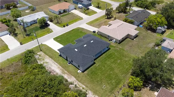 Lehigh Acres, FL 33971,3728 9th ST W