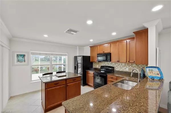 Naples, FL 34114,8681 Querce CT