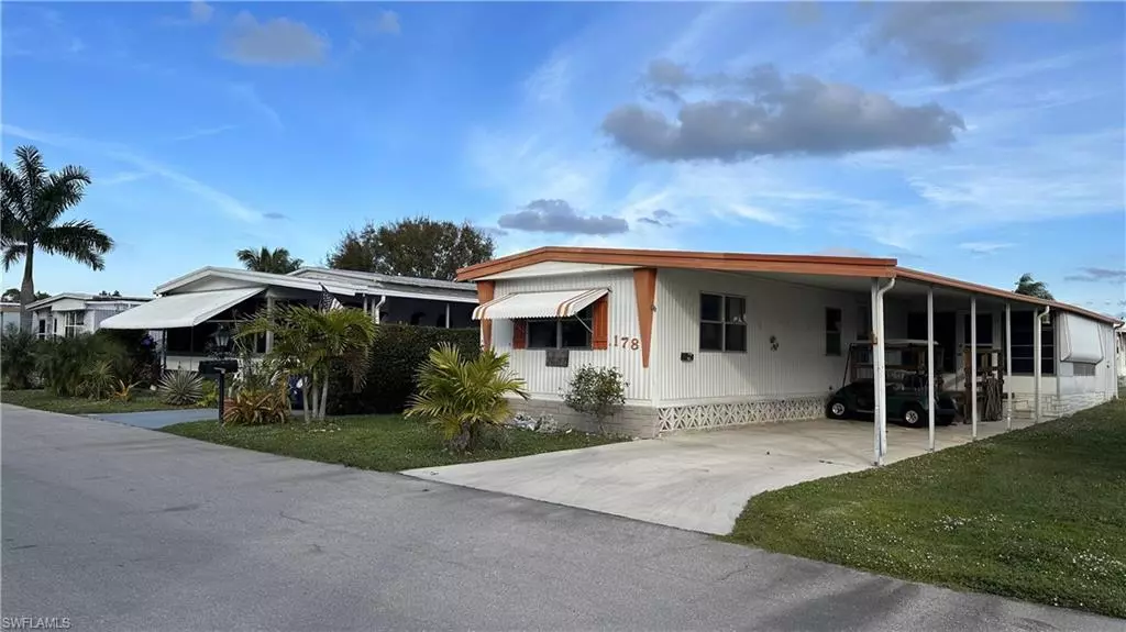 178 La Plaza DR, Fort Myers, FL 33905