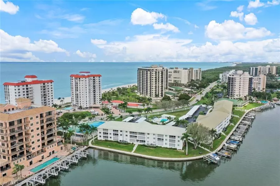 10682 Gulf Shore DR #205, Naples, FL 34108