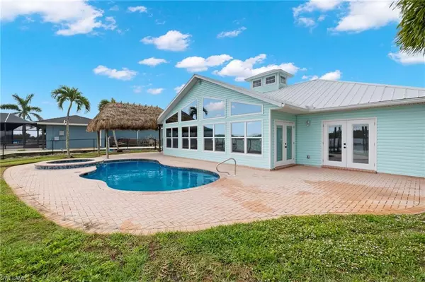 Fort Myers Beach, FL 33931,489 Madison CT