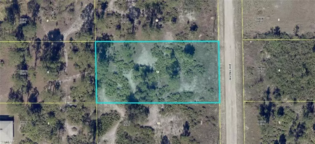 Lehigh Acres, FL 33972,713 Irving AVE