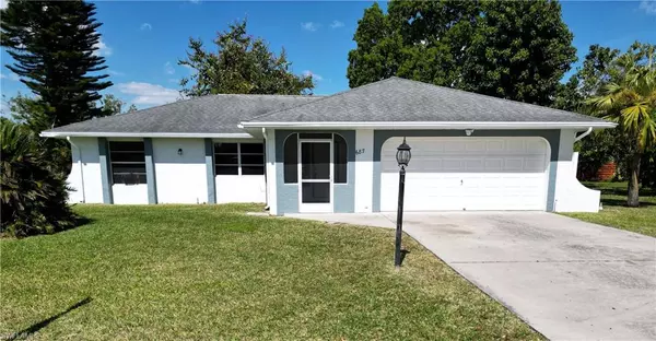 687 Morningmist LN, Lehigh Acres, FL 33974