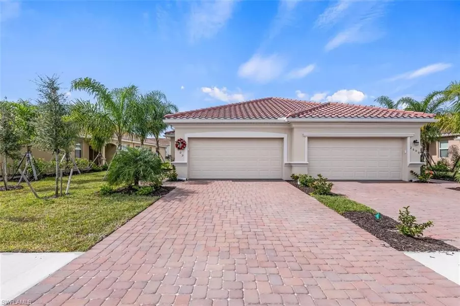 2605 Vine AVE, Naples, FL 34120