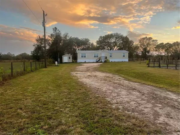 Labelle, FL 33935,1105 Evans RD