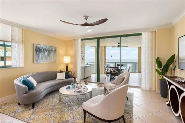 Marco Island, FL 34145,980 Cape Marco DR #1101