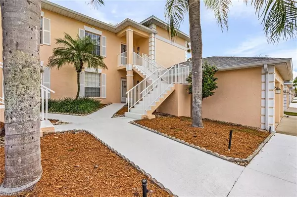 Naples, FL 34110,691 Wiggins Lake DR #202