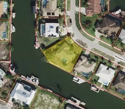 355 Henderson CT, Marco Island, FL 34145