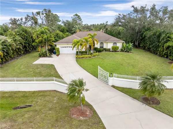 6265 Scott LN,  Fort Myers,  FL 33966