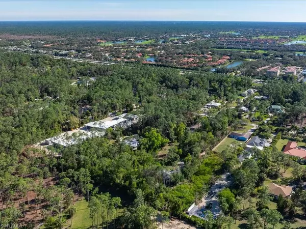 Naples, FL 34119,6147 ENGLISH OAKS LN