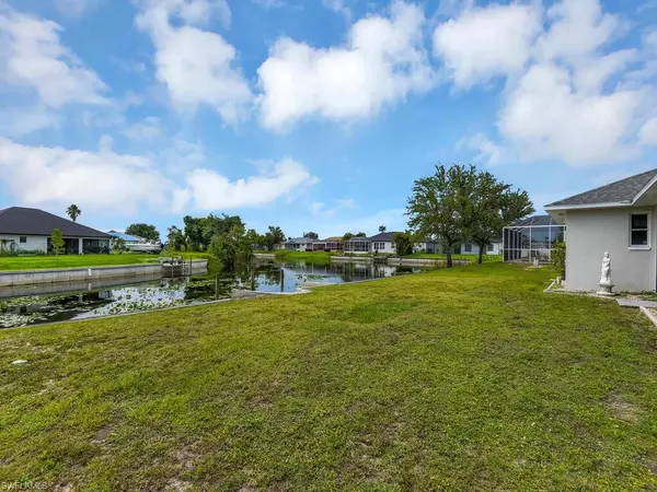 Cape Coral, FL 33991,1218 SW Santa Barbara PL