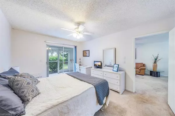 Naples, FL 34112,1714 Kings Lake BLVD #2-103