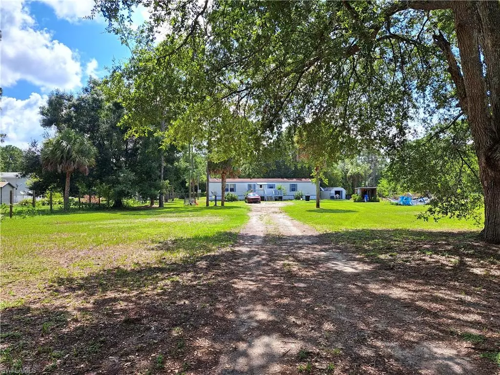 Clewiston, FL 33440,775 S Sendero ST