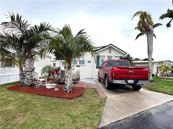 Estero, FL 33928,4601 Candlestick CT E