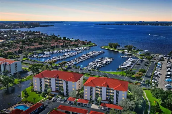 9435 Sunset Harbor LN #221, Fort Myers, FL 33919