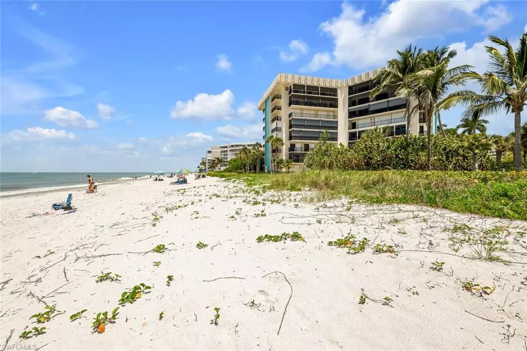 Naples, FL 34103,3399 GULF SHORE BLVD N #605