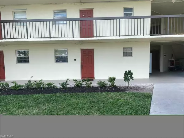 Naples, FL 34116,4380 27th CT SW #1-106