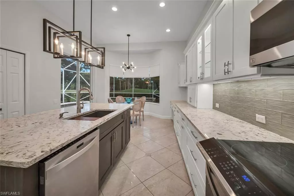 Naples, FL 34110,5751 Persimmon WAY