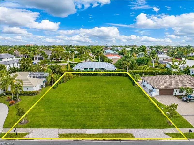 4228 Crayton RD, Naples, FL 34103