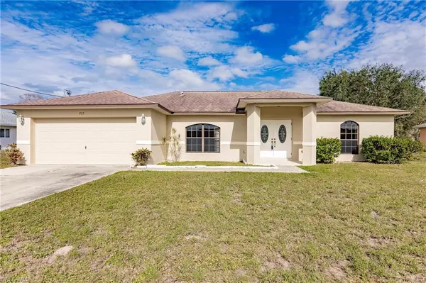 225 Ambury ST, Fort Myers, FL 33913