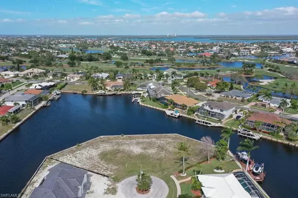 Marco Island, FL 34145,131 Templewood CT