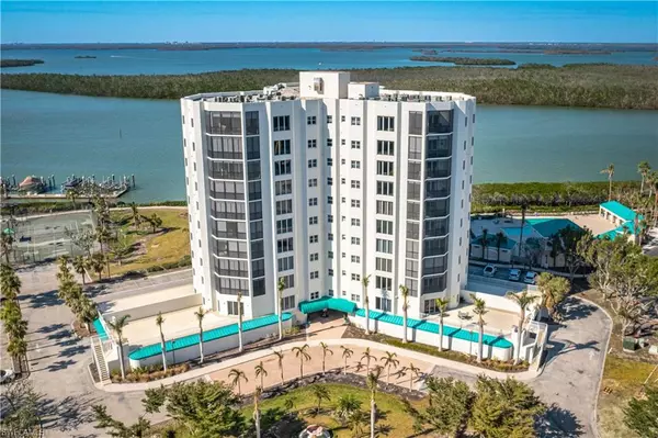 Fort Myers Beach, FL 33931,4183 Bay Beach LN #333