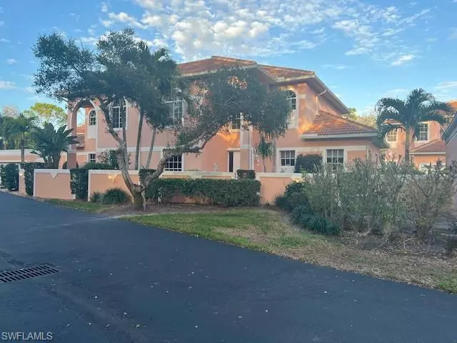 Naples, FL 34110,15230 Cedarwood LN #C-104