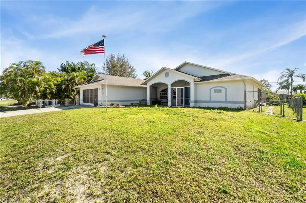 Fort Myers, FL 33967,8318 Robin RD