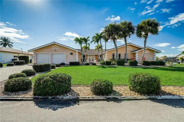 2012 SE 27th TER, Cape Coral, FL 33904