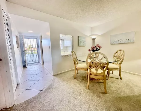 Naples, FL 34102,1900 Alamanda DR #208