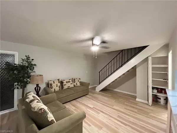 3292 Royal Canadian TRCE #3, Fort Myers, FL 33907