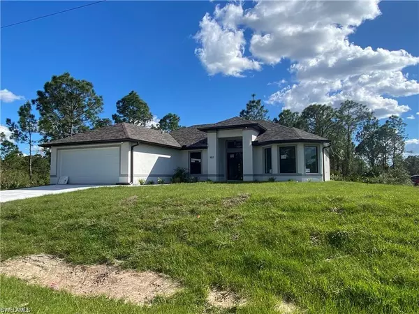 907 W 13th ST, Lehigh Acres, FL 33972