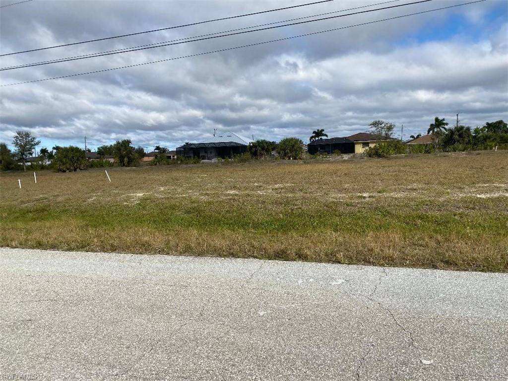 2207 NW 3rd TER, Cape Coral, FL 33993