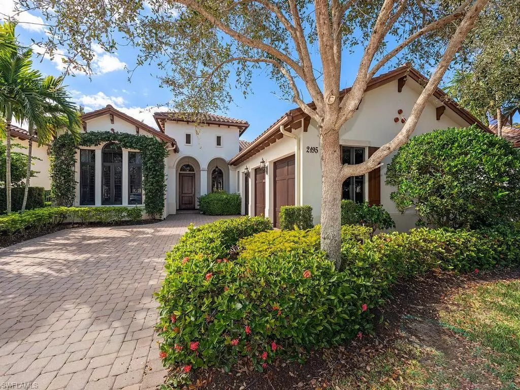 Naples, FL 34105,2195 RESIDENCE CIR