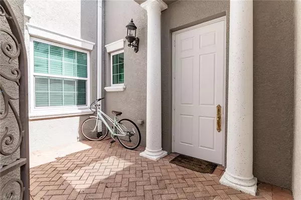 Naples, FL 34114,9219 Corfu CT #202