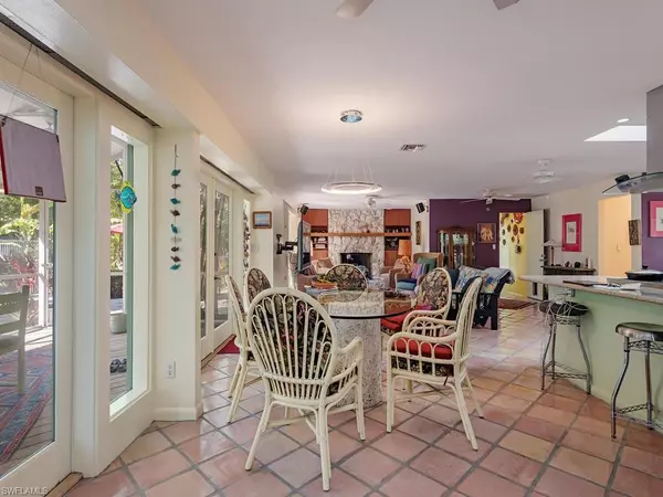 Naples, FL 34108,461 Carica RD